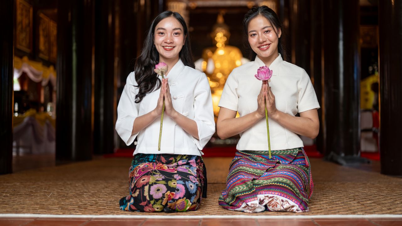 วันธงชัยเดือนสิงหาคม 2568 เช็กฤกษ์วันดี ออกรถ ขึ้นบ้านใหม่ วันไหนดี